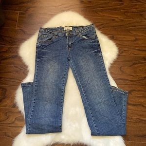 Beautiful extra low rise jeans in size 7/8